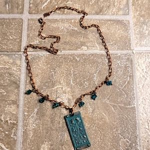 🌿HAND-CRAFTED NECKLACE